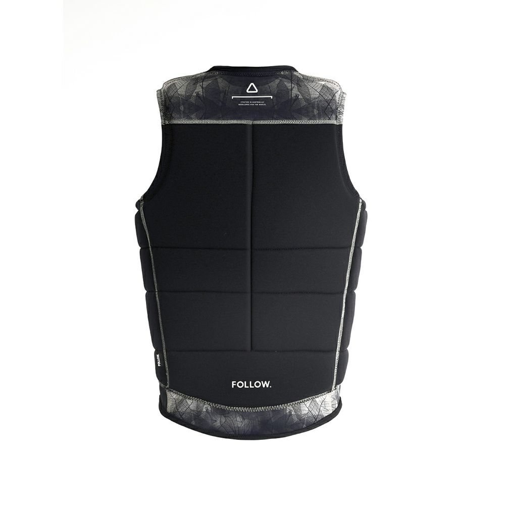 FollowのAffiliate（黒）インパクトベストの背面