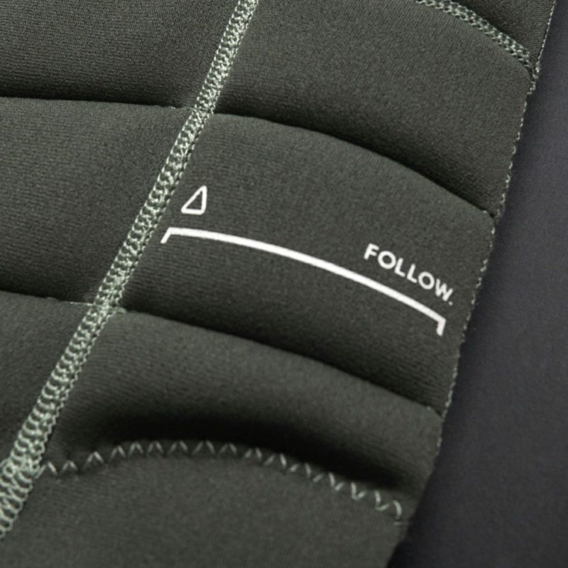 FollowのLove nor Money（赤の裏地と黒）インパクトベストの腹部アップ