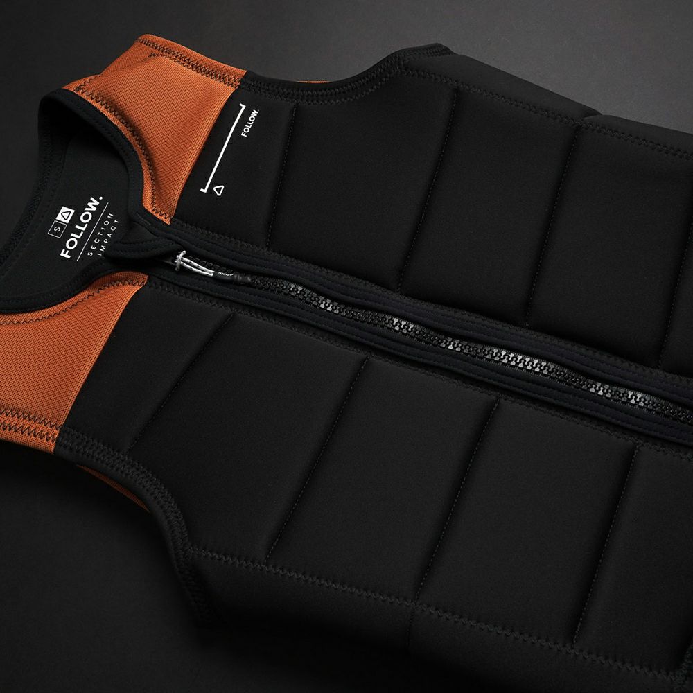 FollowのSection（黒とオレンジ）インパクトベストの全体