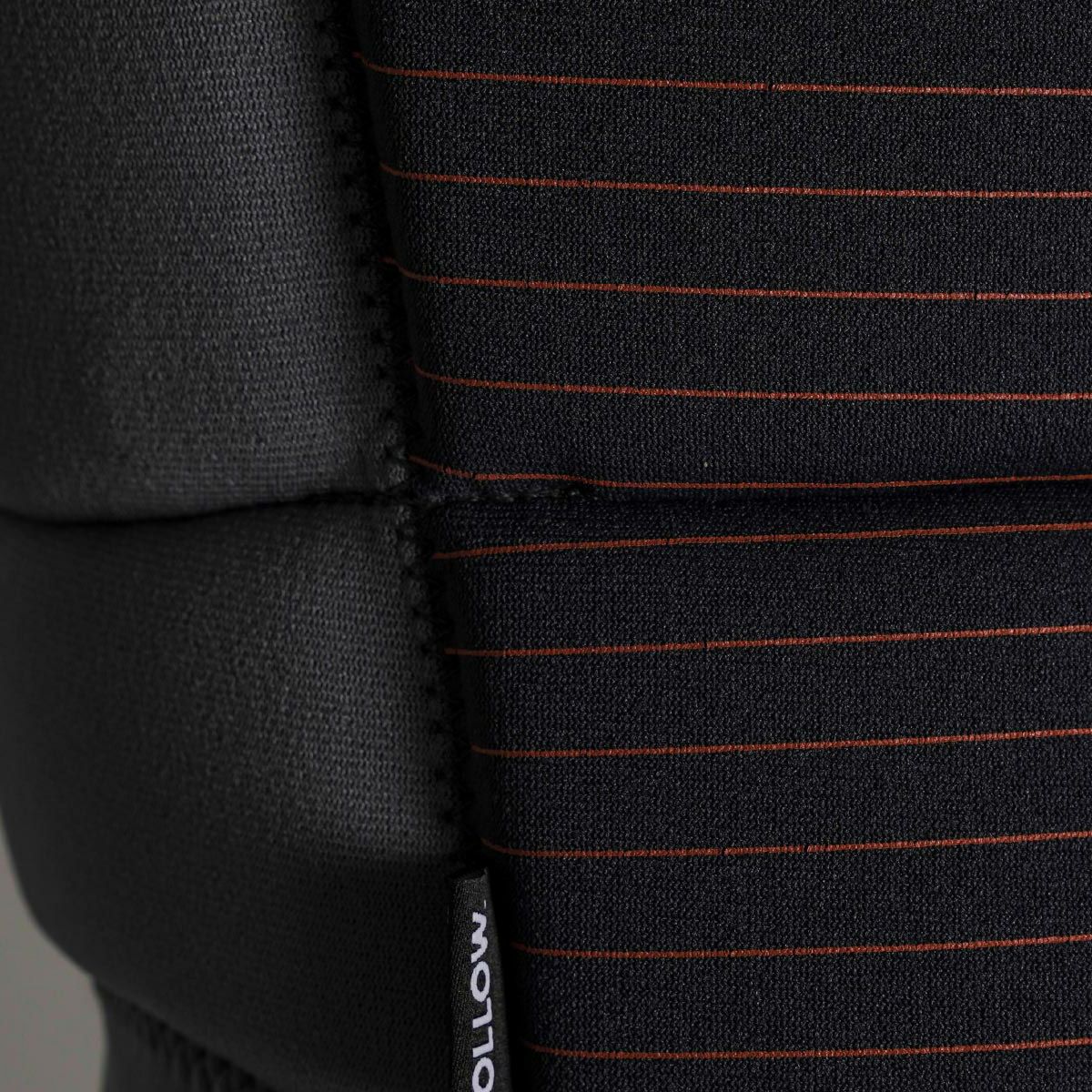 FollowのBlueprint（黒とグレー）インパクトベストの側面アップ