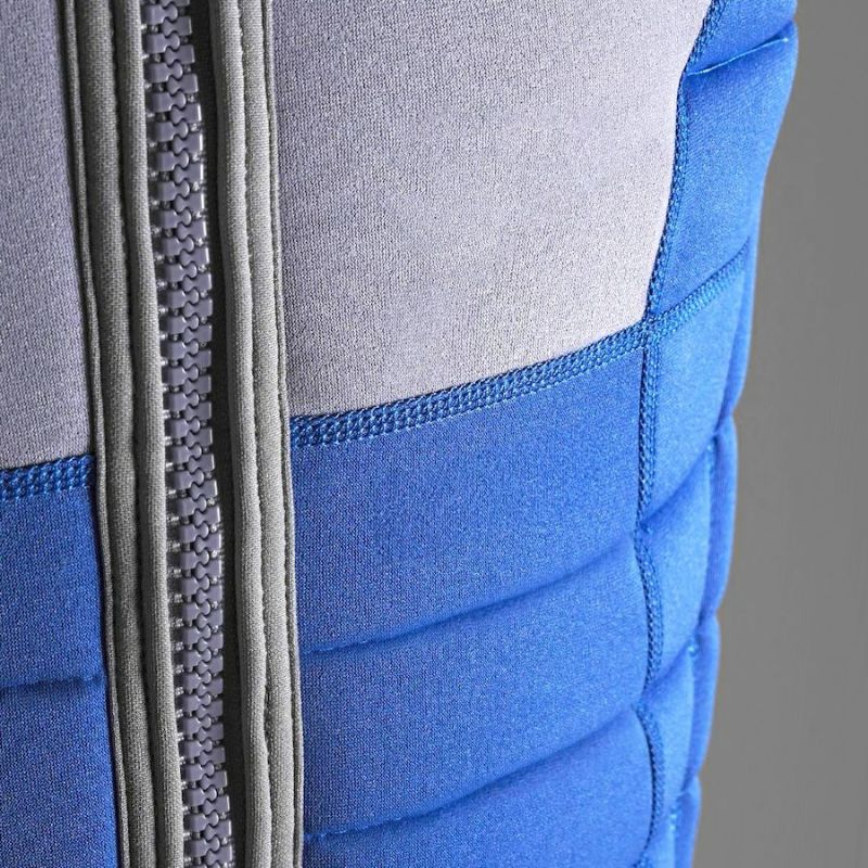 FollowのSovereign（青とグレー）インパクトベストのファスナー