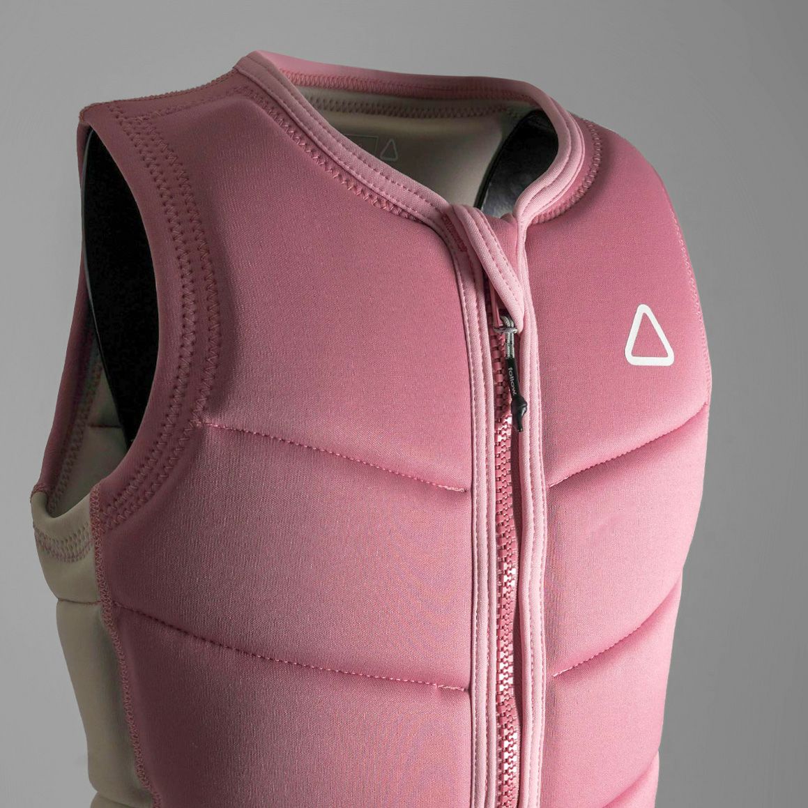 FollowのCorp Ladies （ピンク）レディースインパクトベストの正面上部