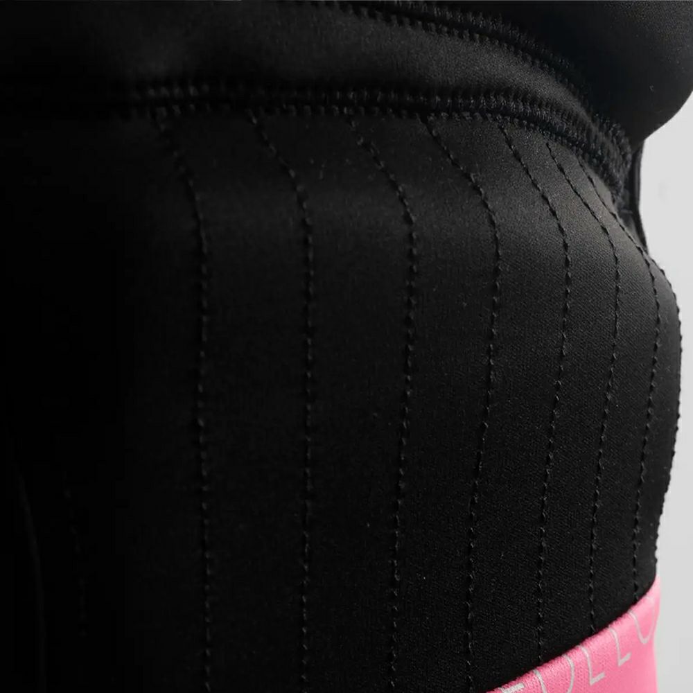 FollowのCure2 CGA Ladies（黒とピンク）初心者女性用ライフジャケット