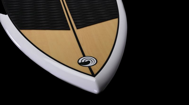 CONNELLYのウェイクサーフボード　BENZのノーズ部分（表）