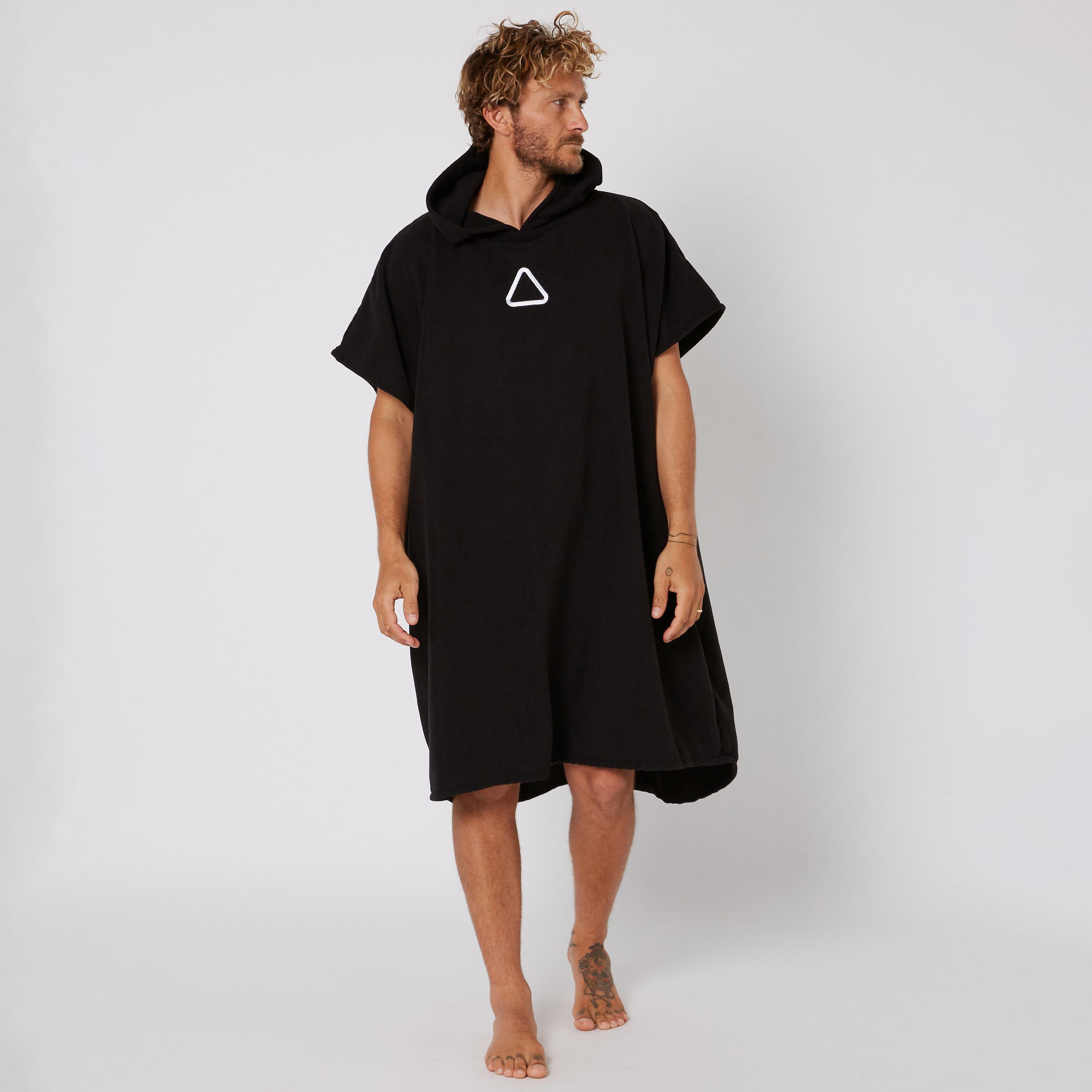 Followのポンチョ　CorpTowelie (Black)　着用画像　正面