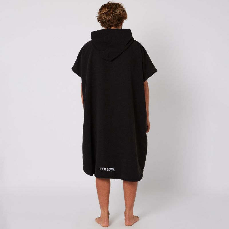 Followのポンチョ　CorpTowelie (Black)　着用画像　後ろ
