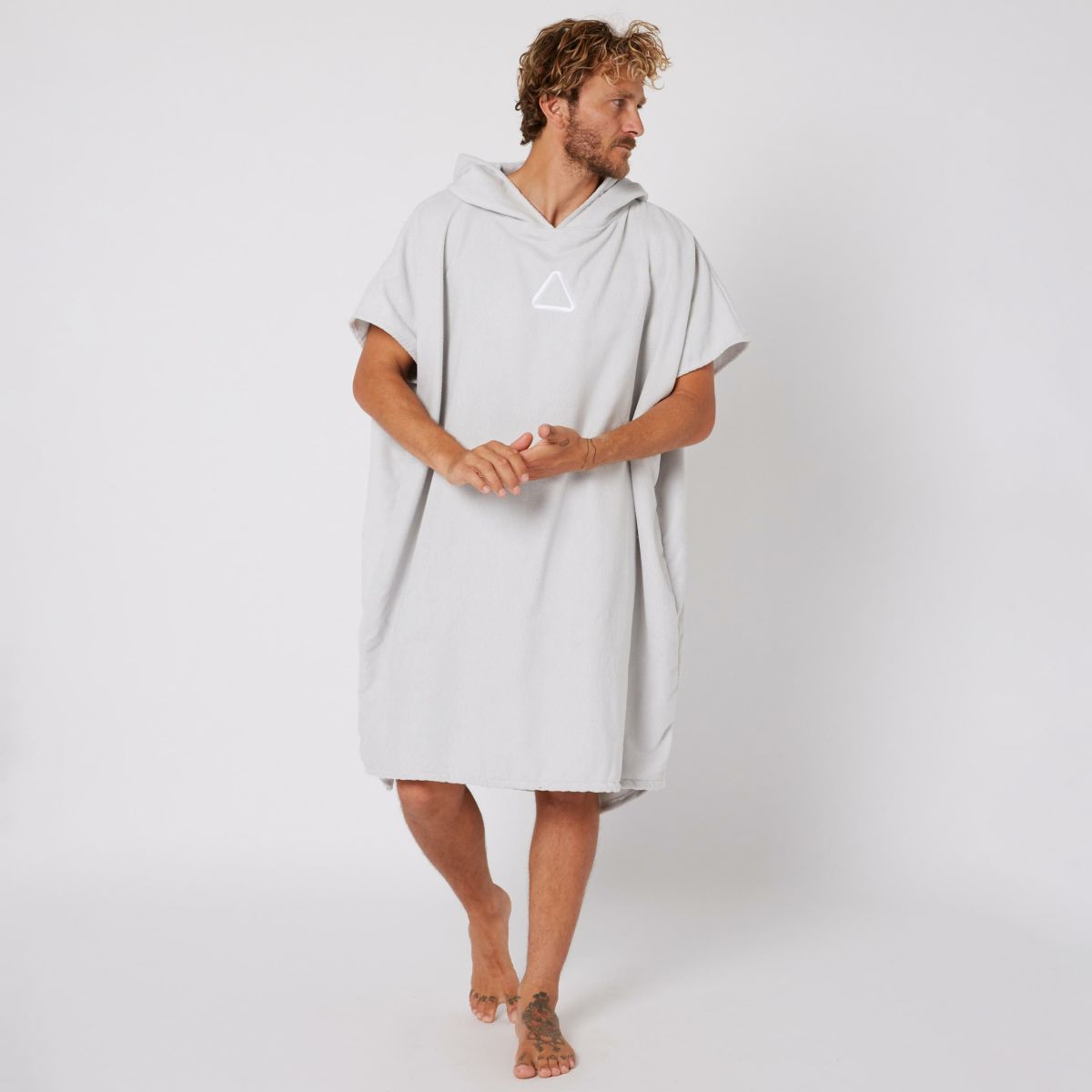 Followのポンチョ　CorpTowelie (Grey)　着用画像　正面