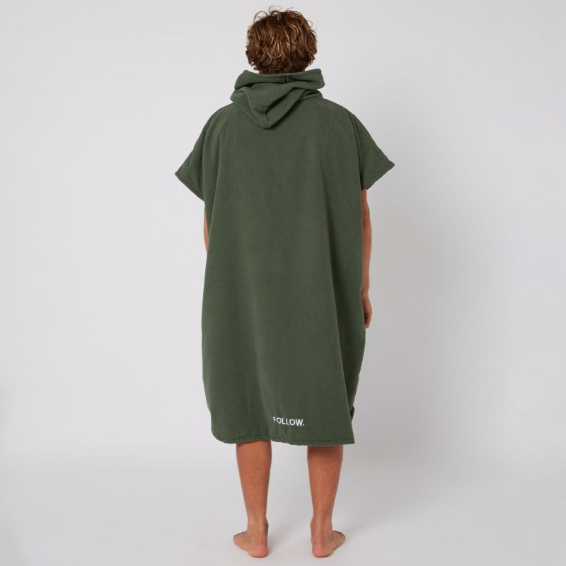 Followのポンチョ　CorpTowelie (Olive)　着用画像　後ろ