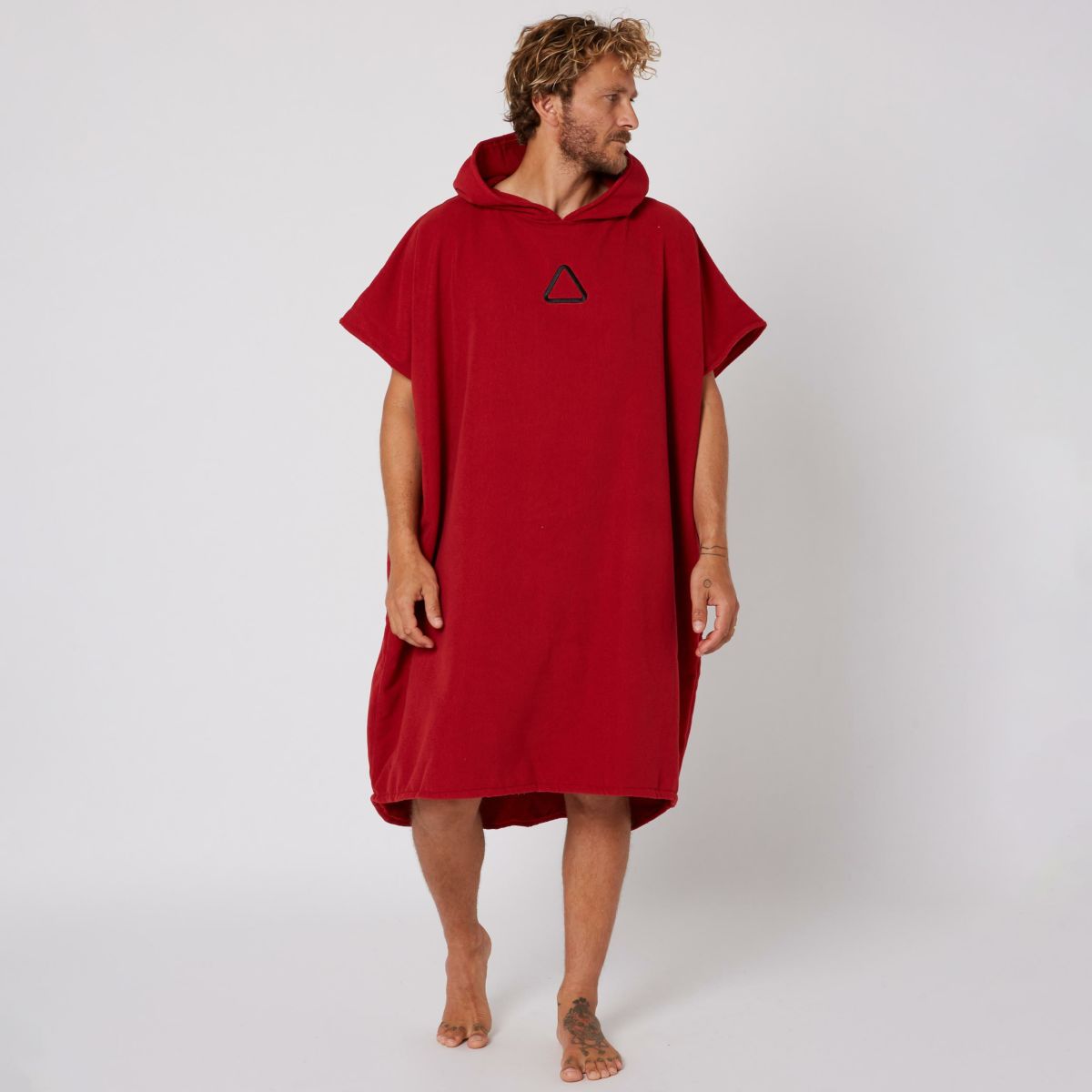 Followのポンチョ　CorpTowelie (Dirty Red)　着用画像　正面