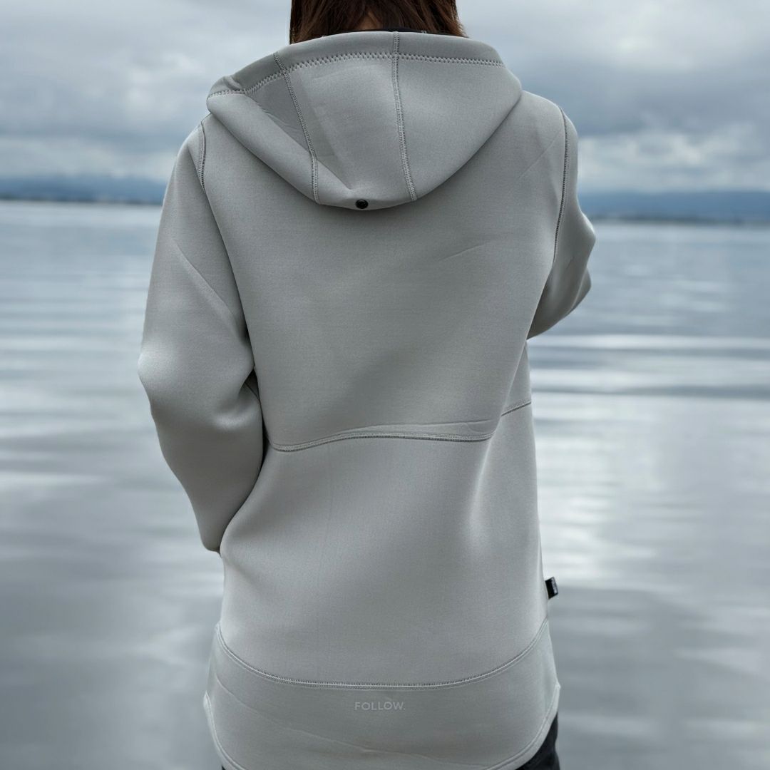  Followのボートコート　Pro Neo (Cream)　着用画像　後ろ姿（女性）