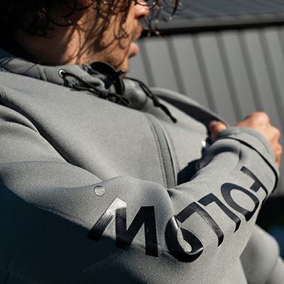  Followのボートコート　Corp Neo (Chacoal)　着用画像　横向き