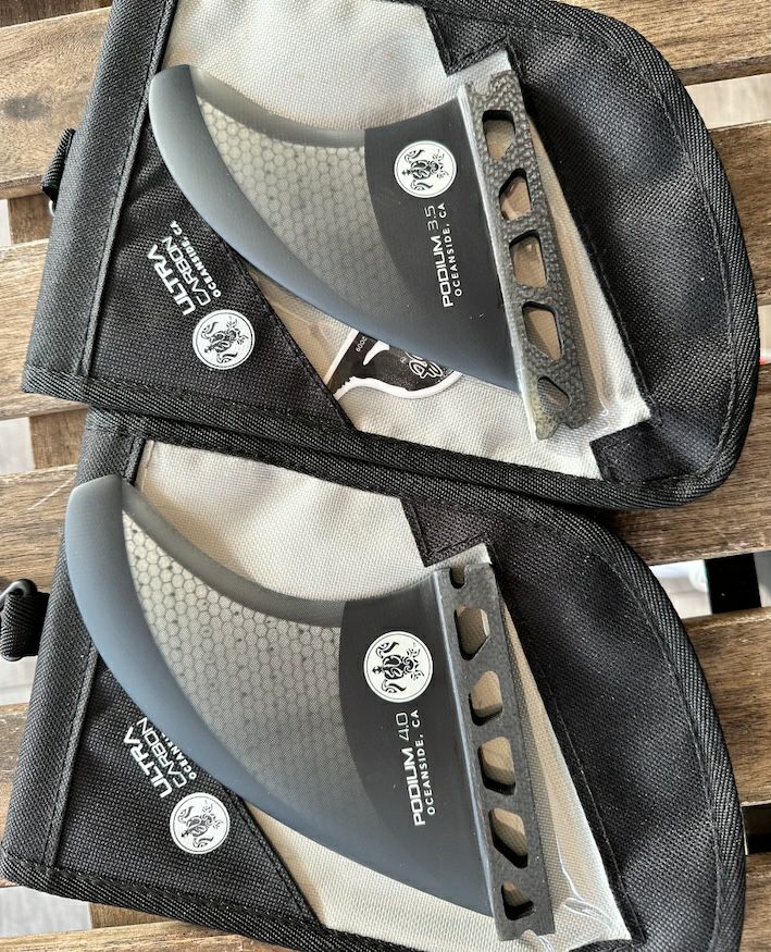 Soulcraftのウェイクサーフボード　VOODOO-A-2024　付属のフィン